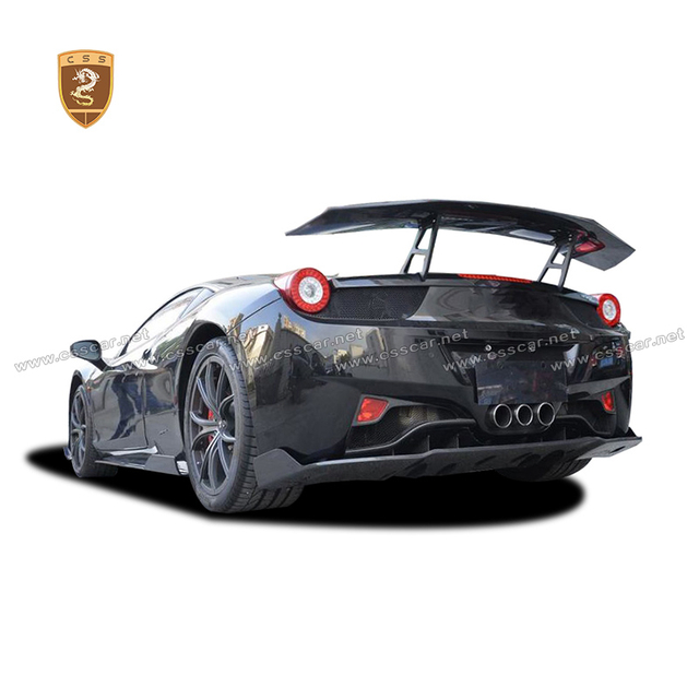 جناح خلفي من ألياف الكربون لسيارة فيراري 458