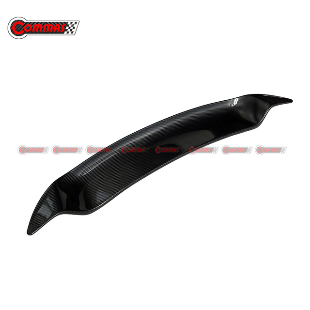 سبويلر خلفي من ألياف الكربون بتصميم فورشتاينر لسيارة ماكلارين 650S