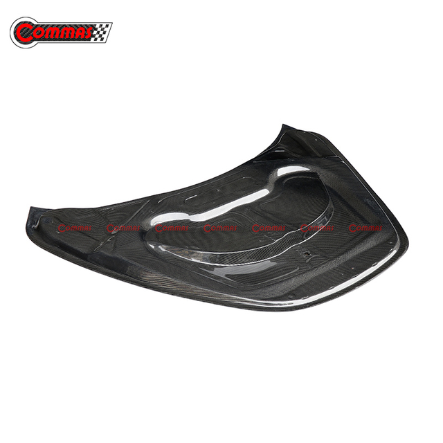 غطاء محرك نوفيتك من ألياف الكربون لماكلارين 720S