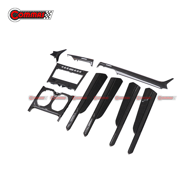 OEM نمط ألياف الكربون التصميم الداخلي للسيارة التحكم المركزي لـ Lambroghini URUS