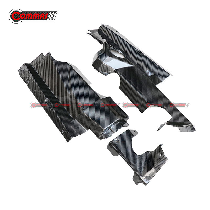 محرك لامبورغيني LP700 من ألياف الكربون من الداخل