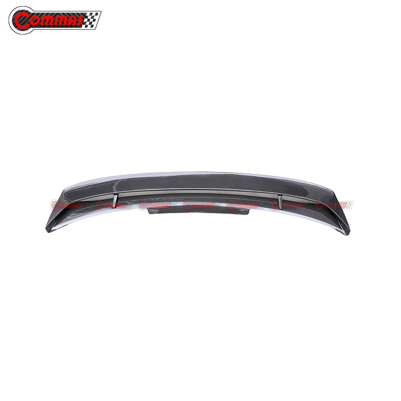 بنتلي بينتايجا جناح خلفي من ألياف الكربون